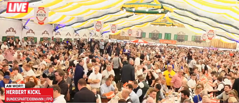 FPÖ-Festzelt am Urfahraner Frühjahrsmarkt in Linz am 1. Mai.