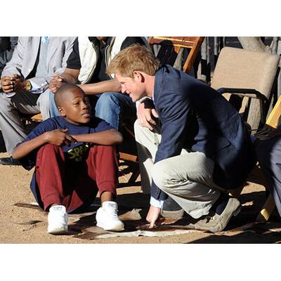 Vuvuzela & Raubtiere: William & Harry in Afrika