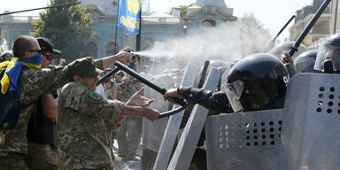 Explosion vor Parlament in Kiew 