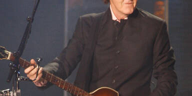 Die Russen mieten sich die Weltstars