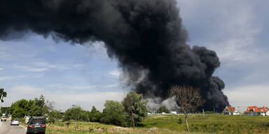 "Gigantisches" Feuer in Treibstofflager