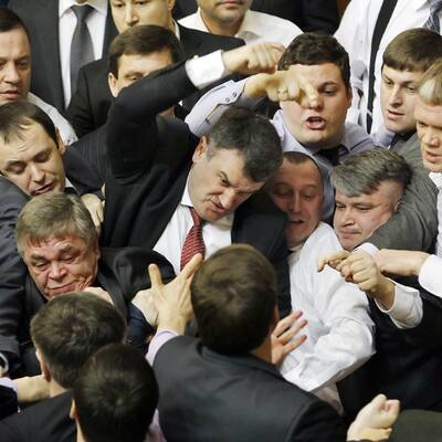 Wieder wüste Prügelei im Parlament