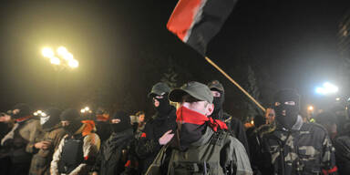 Kiew: Radikale Gruppe setzt Proteste fort