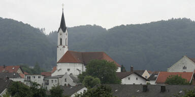 1. Kirche lässt Handy statt Glocken läuten