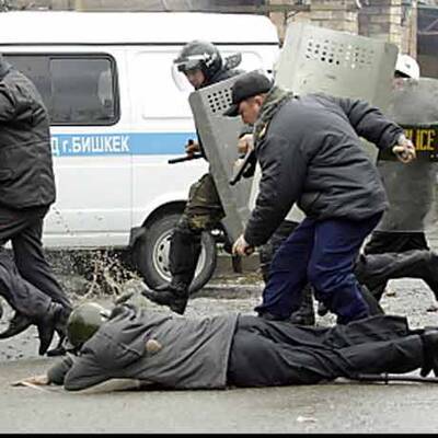 Blutiger Umsturz in Kirgistan