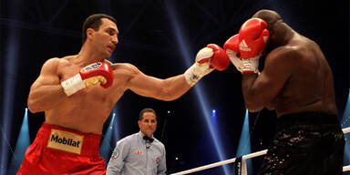 Klitschko feiert K.o.-Sieg gegen Mormeck 