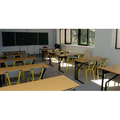 23:55 Zirkuszelt stürzt ein