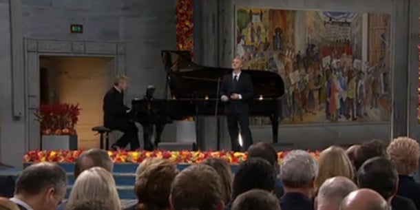 Faymann feiert den Nobelpreis