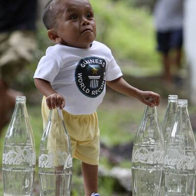 Kaum 70 cm groß ist der Philippine Junrey Balawing