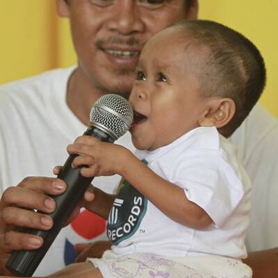 Kaum 70 cm groß ist der Philippine Junrey Balawing