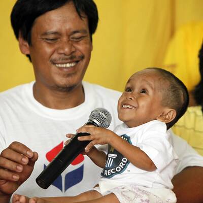 Kaum 70 cm groß ist der Philippine Junrey Balawing