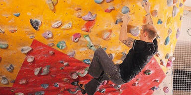 Kletterer stürzt 80 Meter tief und überlebt