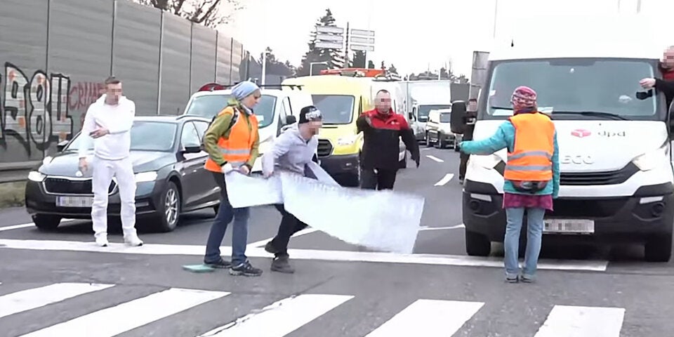 Stau-Frust wegen Klima-Klebern: So zucken die Autofahrer aus