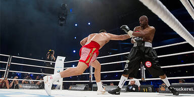 Wladimir Klitschko schlägt Thompson k.o.