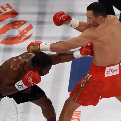 Klitschko besiegte Jennings nach Punkten. 