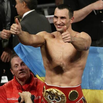 Klitschko besiegte Jennings nach Punkten. 