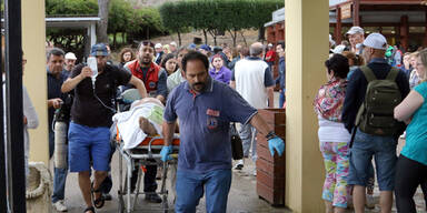 Blitz-Einschlag: 12 Urlauber verletzt