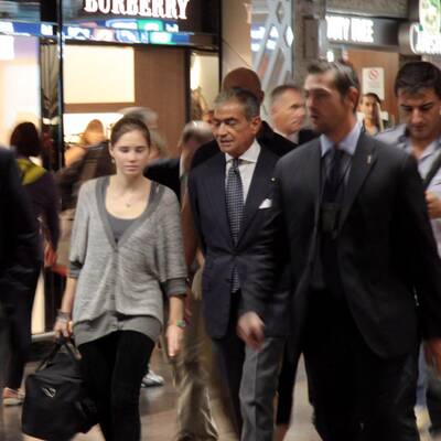 Familie Knox am Leonardo da Vinci-Flughafen in Rom