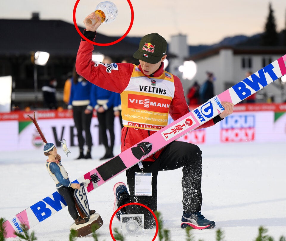 Kobayashi zerbricht Trophäe Garmisch