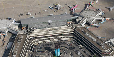 Polizei nimmt Terroristen im Flugzeug fest