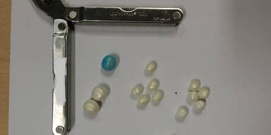 Rabiater Dealer bei&szlig;t Polizisten