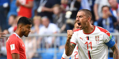 1:0 - Serbien siegt dank Traum-Freisto&szlig;