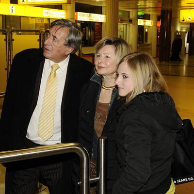 Mausis Rückkehr: Wiedersehen am Flughafen