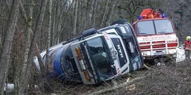 Unfall mit M&uuml;llwagen