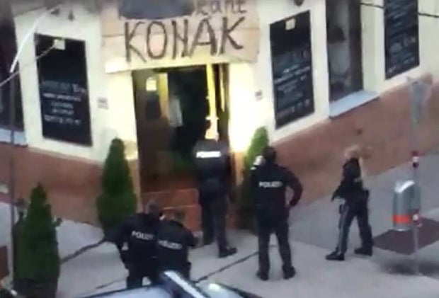 Einbrecher-Duo von Polizei umstellt