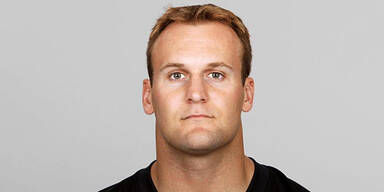 NFL-Star schwamm 16 h um sein Leben