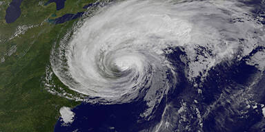 Irene ist weg, nun toben die New Yorker