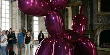 Künstler verkitscht & verschandelt Versailles