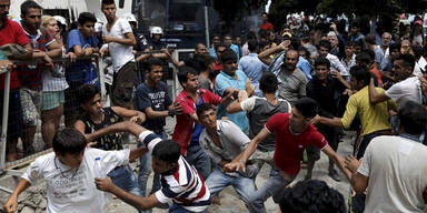 Massenschlägerei in Flüchtlingslager