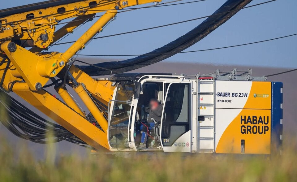Kran Hochspannungsleitung Enns