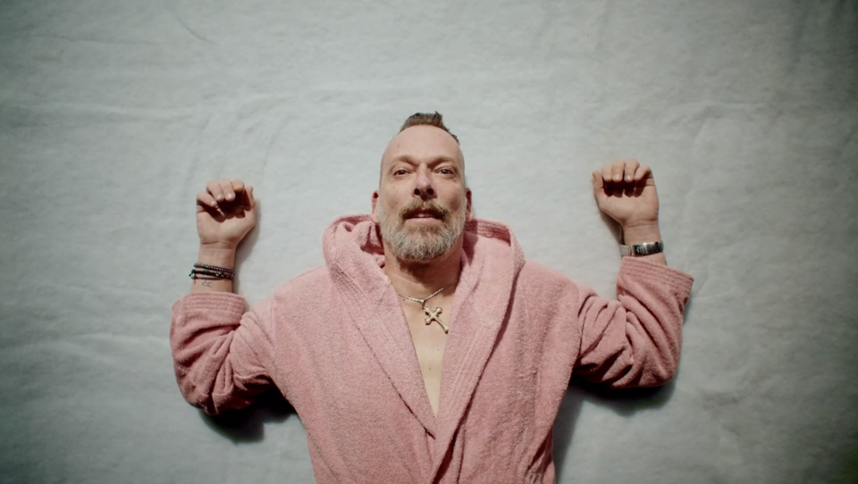 Robert Kratky „nebelt“ jetzt den Austropop ein