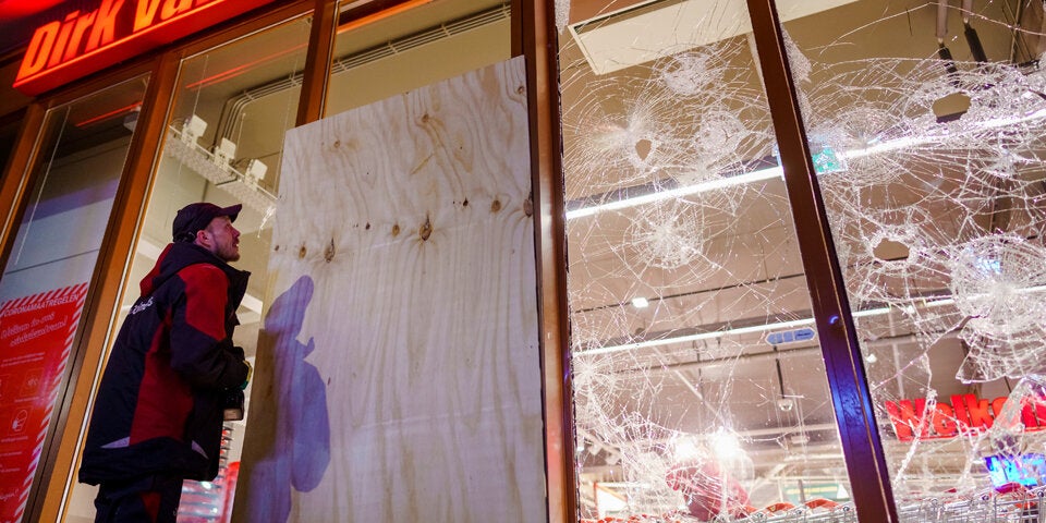 Wieder schwere Corona-Krawalle in den Niederlanden