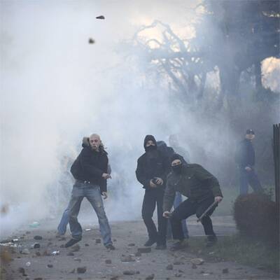 Krawalle bei Nazi-Aufmarsch in Tschechien