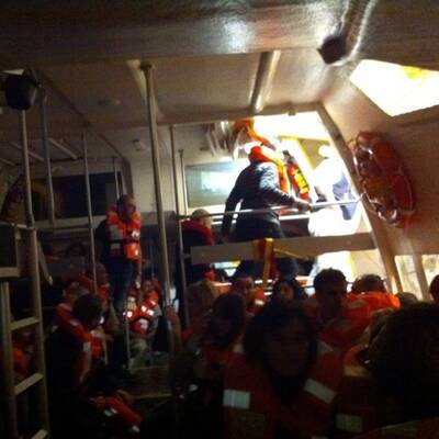 Kreuzfahrtschiff auf Grund gelaufen