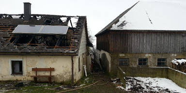 Kerze l&ouml;st Brand aus - Ehepaar tot