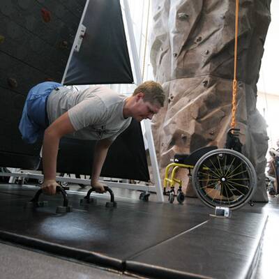 Bush besuchte Kriegsversehrte in San Antonio