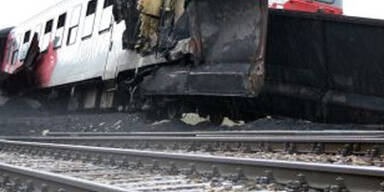 Elf Verletzte bei Zugunglück in NÖ