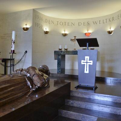 Bundesheer hält für die Opfer der Nazi-Barbarei Mahnwache