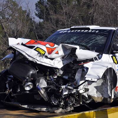 Der Renault-Pilot ist außer Lebensgefahr