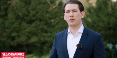 kurz in grünen offnungschritten