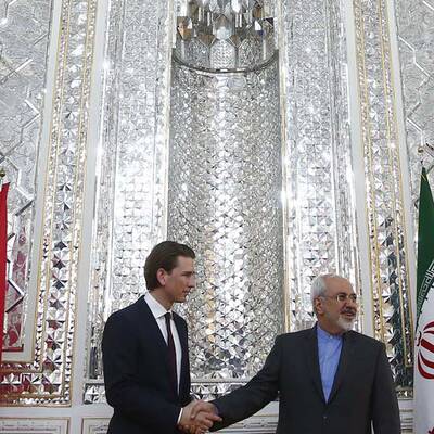 Kurz: Glitzernder Besuch in Teheran