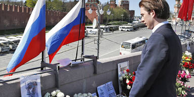 Kurz legte in Moskau Kranz nieder
