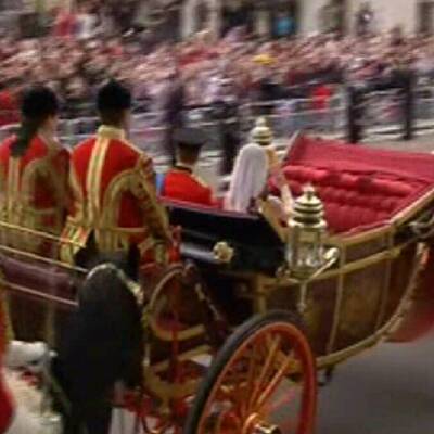 Kate & William: Fahrt in der offenen Kutsche