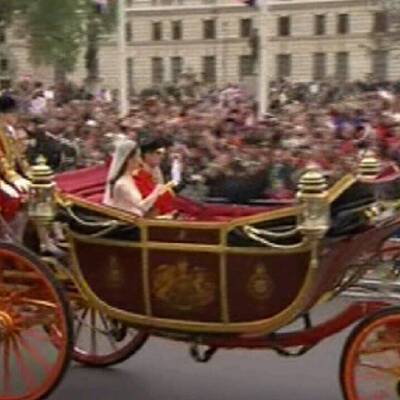 Kate & William: Fahrt in der offenen Kutsche