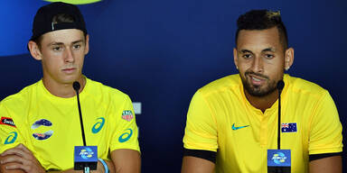 Tennis-Stars sammeln Spenden f&uuml;r Brandopfer