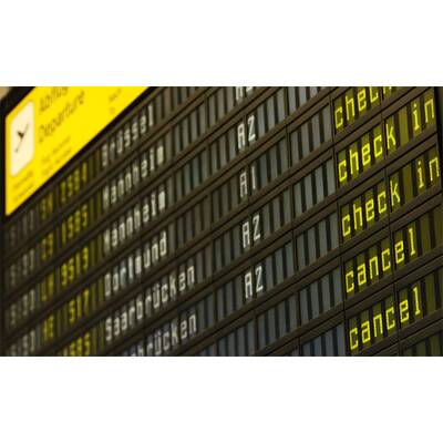 23:55 Zirkuszelt stürzt ein